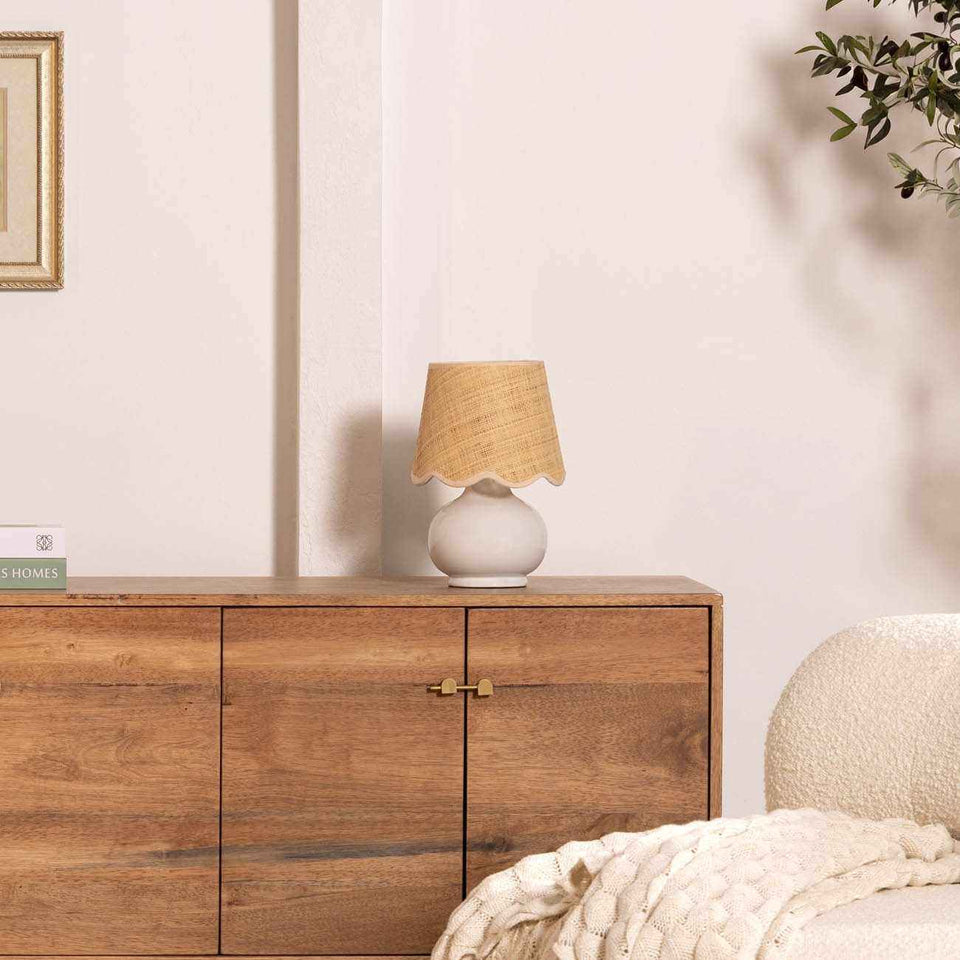 Logale White Solid Ceramic Table Lamp