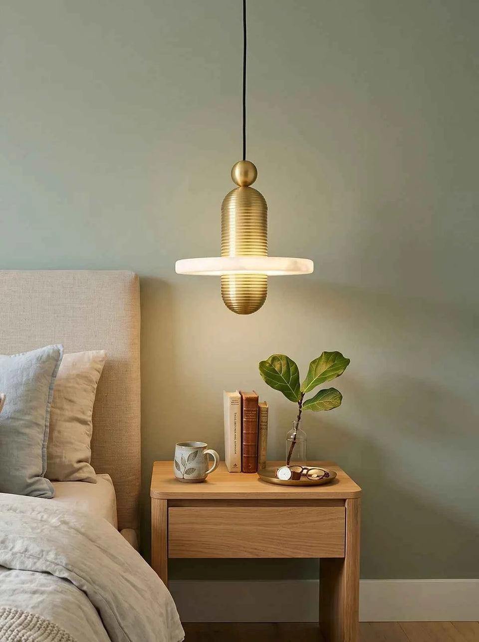 Median Mono Pendant Light