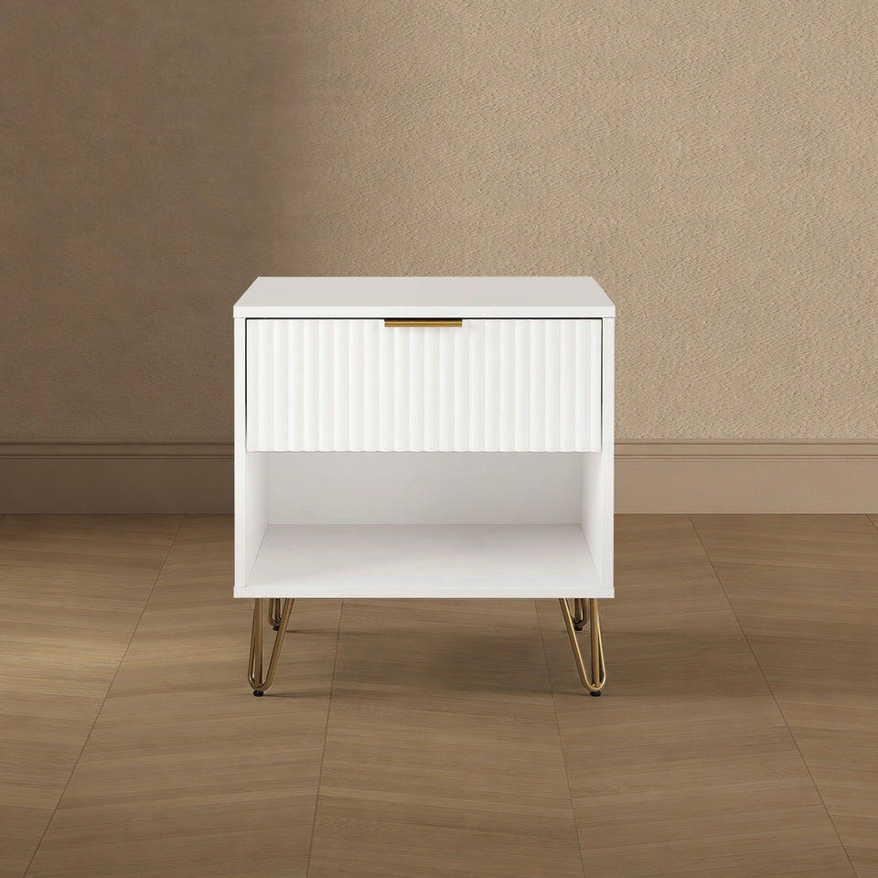 Dumbo 20" Fluted Nightstand (1-Drawer) in White - lifestyle   front 1