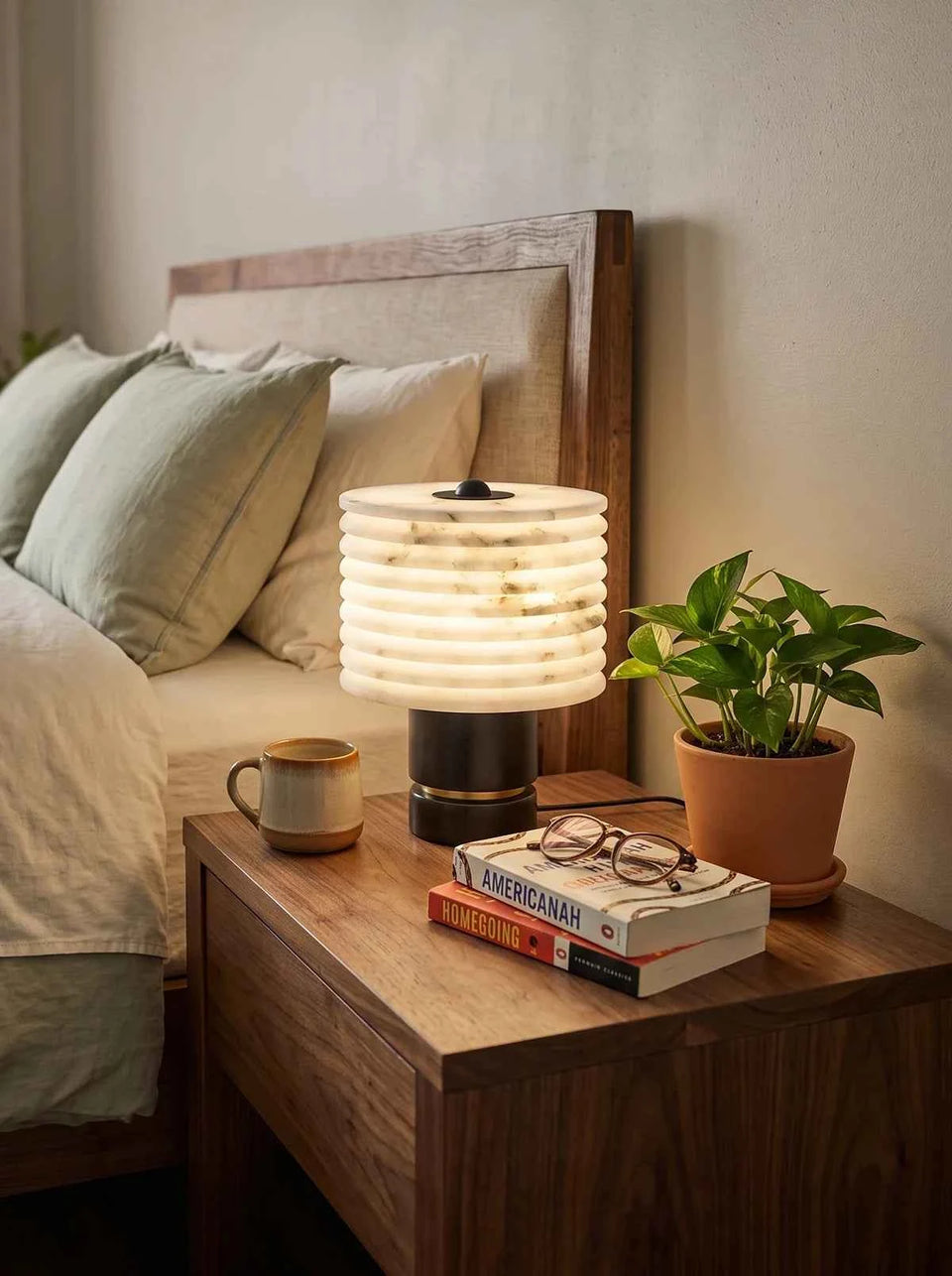 Outela Modern Alabaster Table Lamp