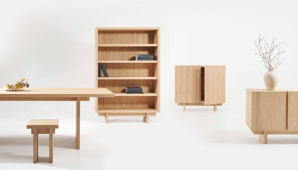 Essence Bookshelf