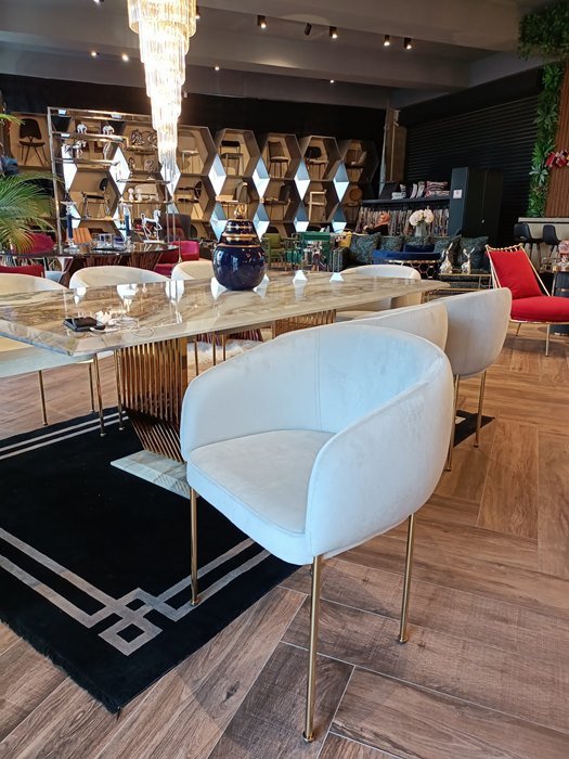 Camarosa Chair