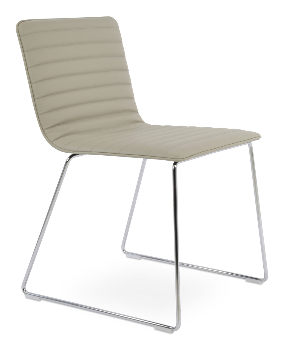Corona Handle Back Wire Full UPH Dining Chair.