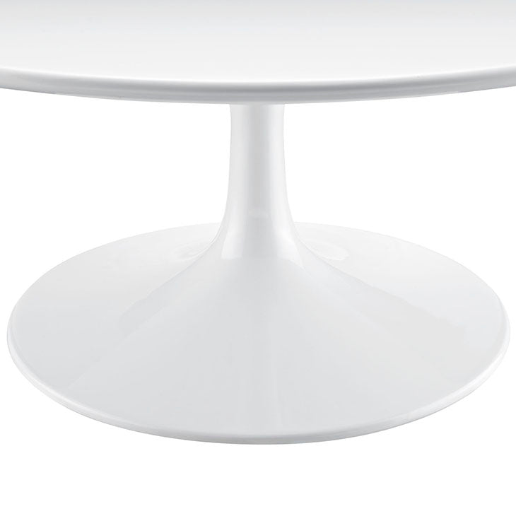 Lippa 36" Round Wood Coffee Table in White.