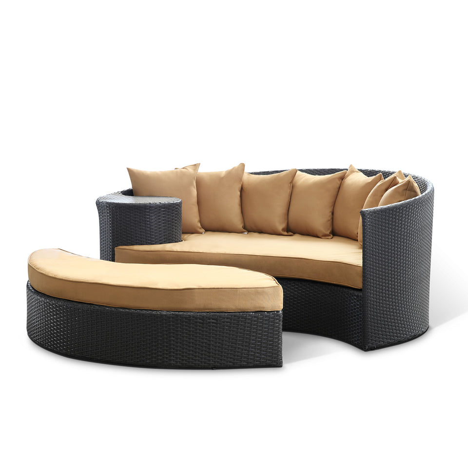 Taiji Outdoor Patio Wicker Daybed.