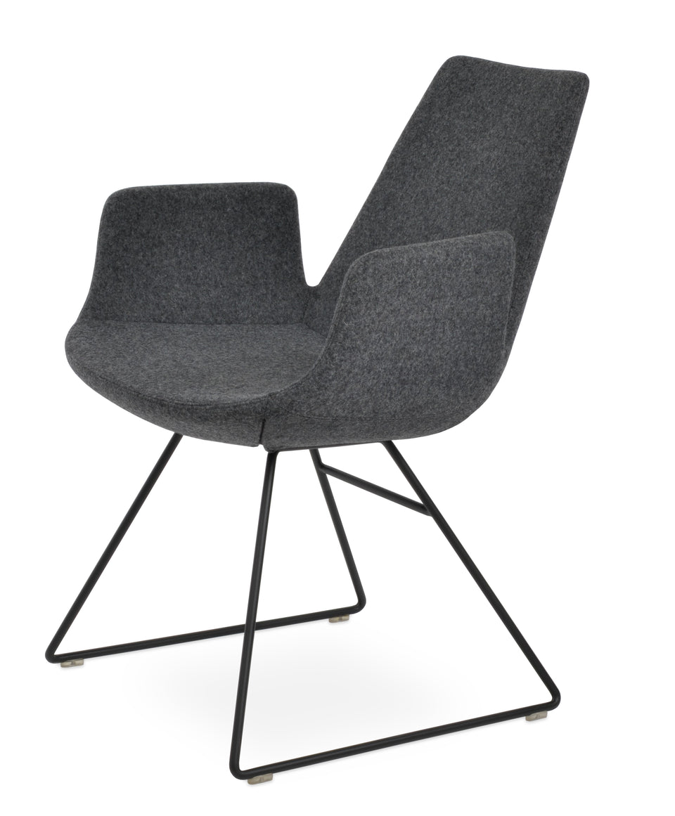 Eiffel Arm Wire  Chair.