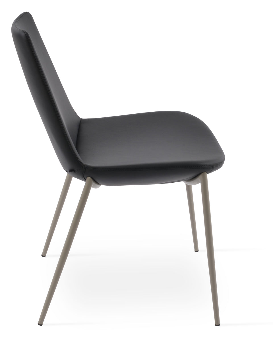 Eiffel Classy Chair.