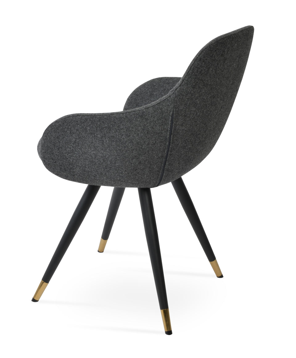 Gazel Arm Star Chair.