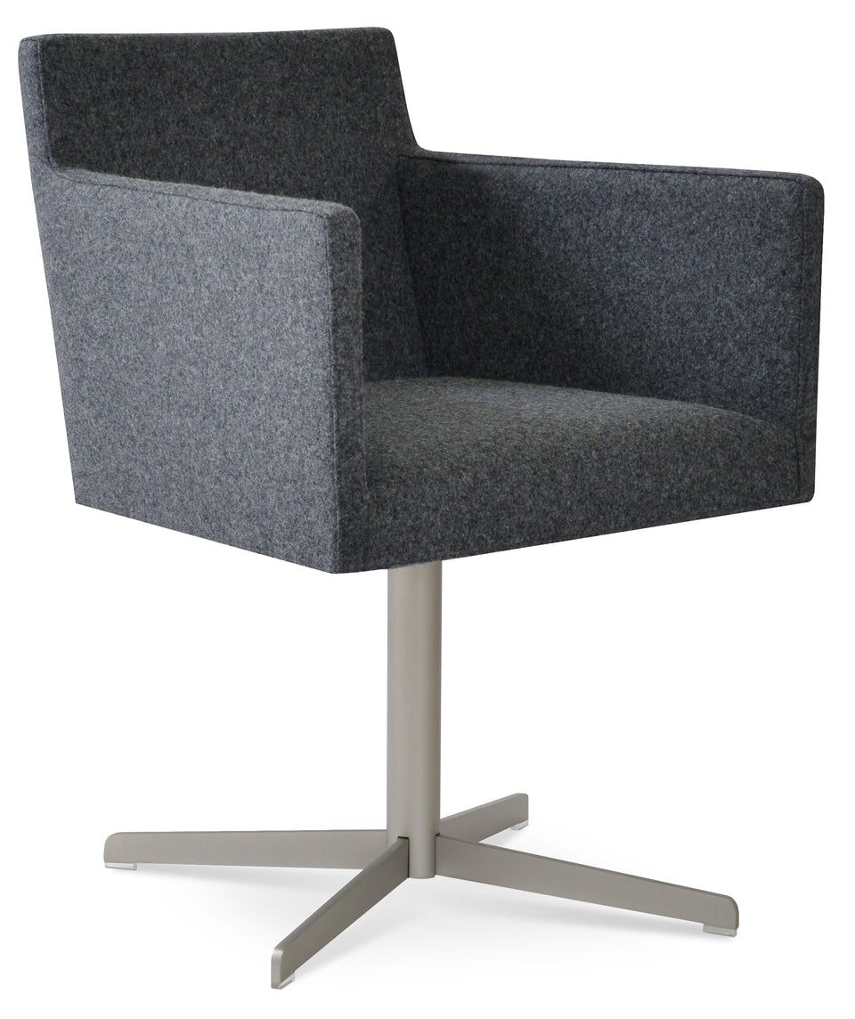 Harput 4 Star Swivel Arm Chair.