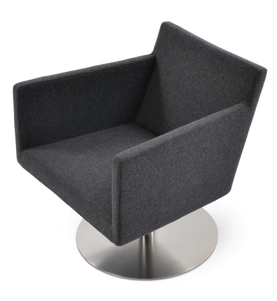 Harput Lounge Chair Swivel Round.
