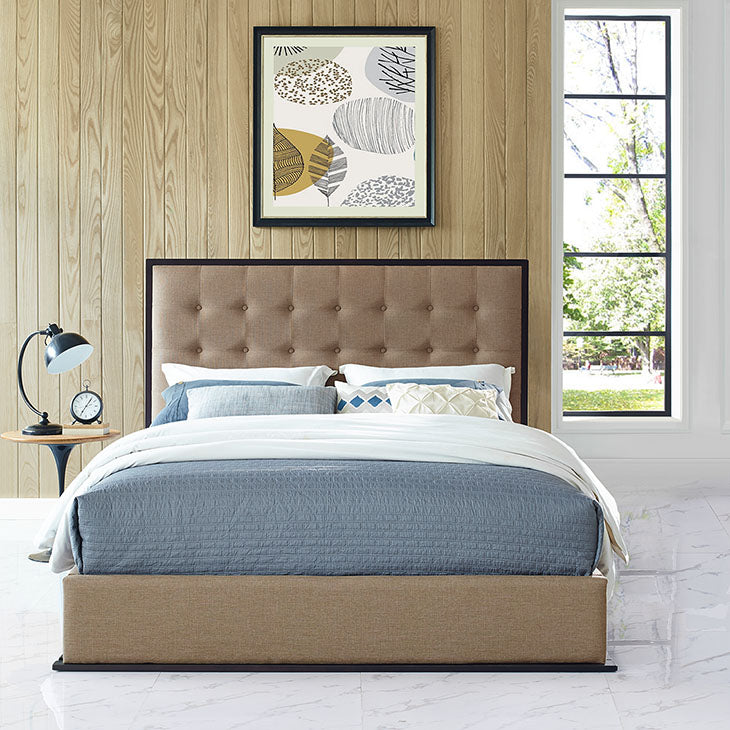 MADELINE QUEEN UPHOLSTERED FABRIC BED.