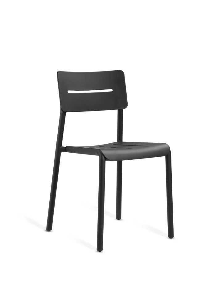 Outo dining chair.