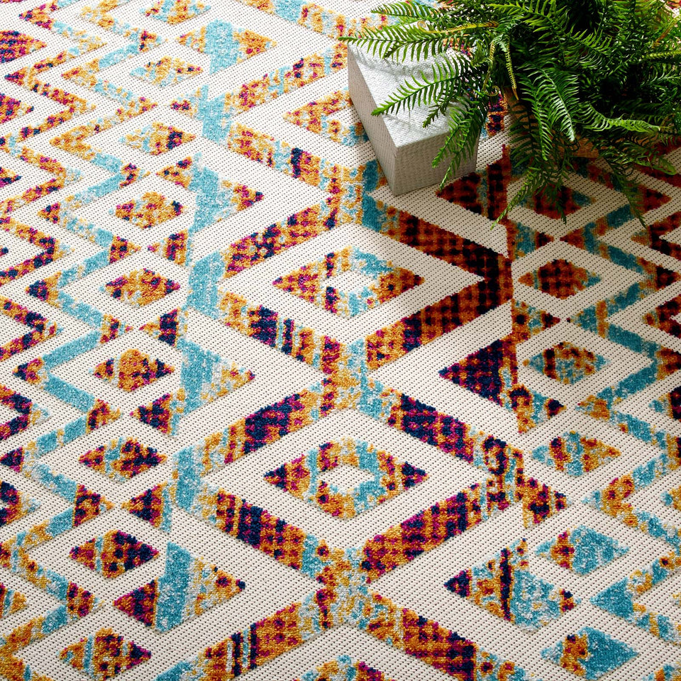 Reflect Tamako Diamond and Chevron Moroccan Trellis Indoor / Outdoor Area Rug in Multicolored.