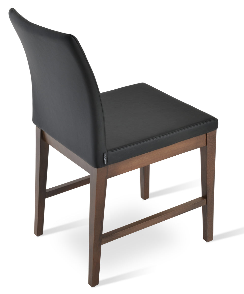 Zeyno Wood Dining.