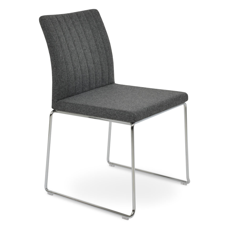 Zeyno Wire Stackable Chair.