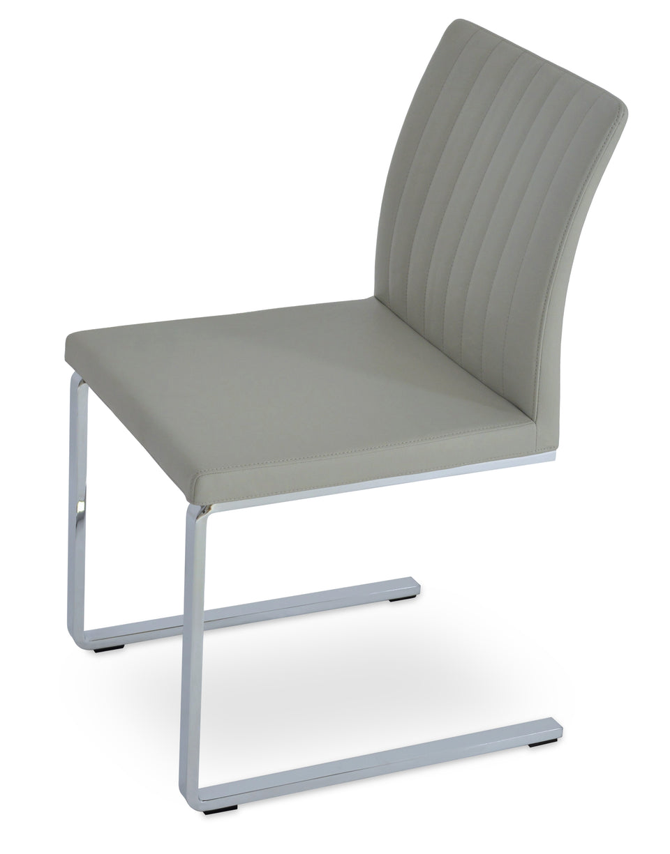 Zeyno Flat Chair.