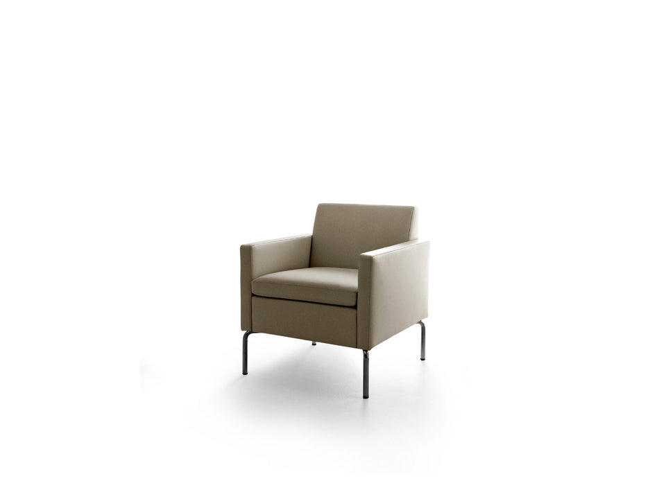 Socrate Small Armchair.